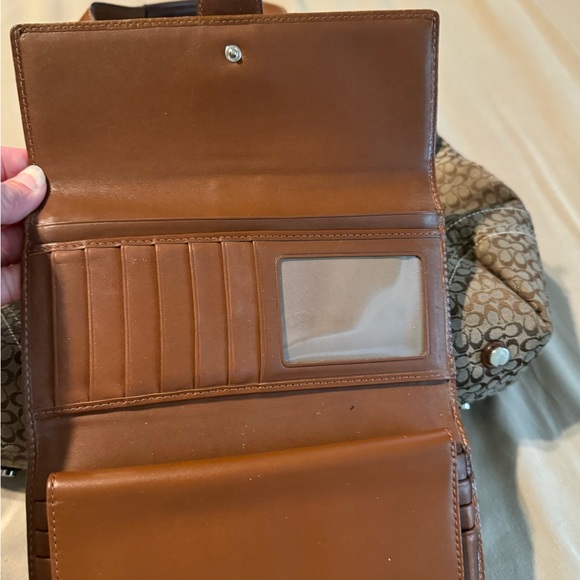 Matching Coach purse and wallet - Picture 6 of 7
